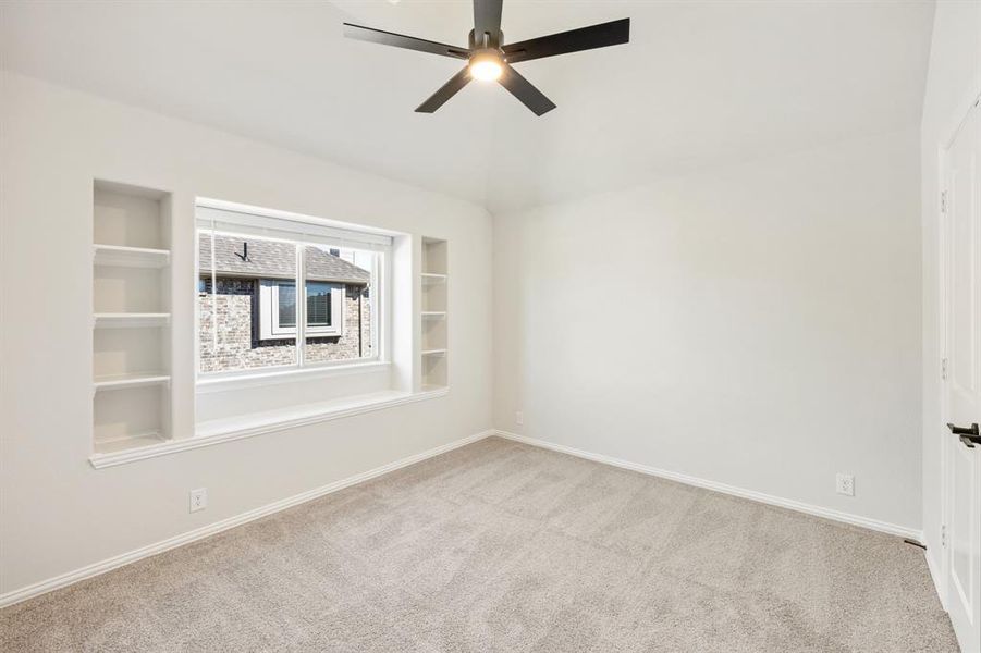 Spacious, unfurnished interior of a new home in Somerset, Venus (Image 30).