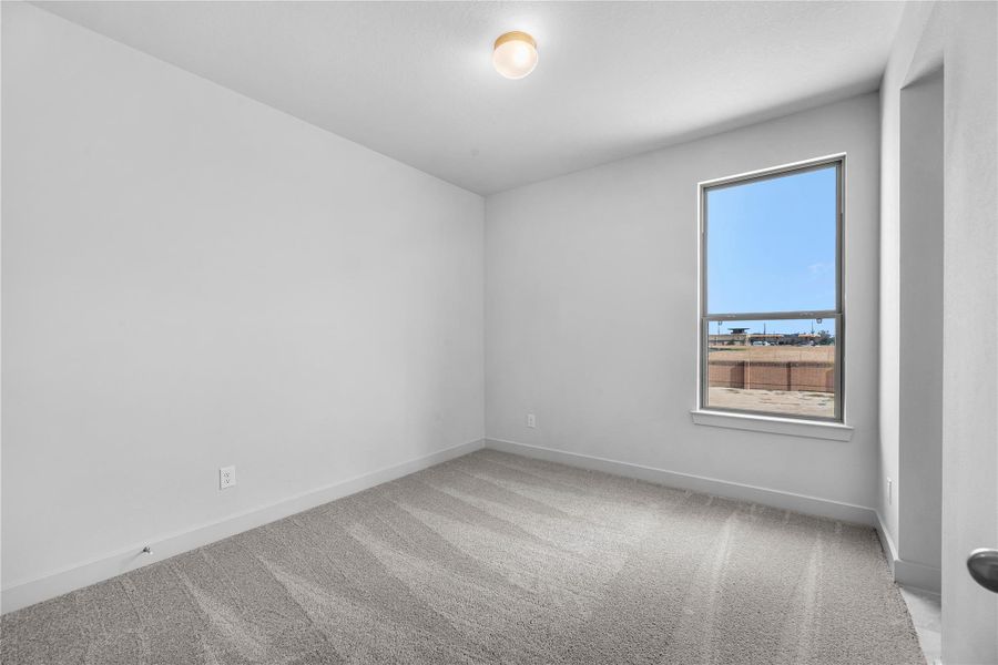 Spacious, unfurnished interior of a new home in Elyson - 60', Katy (Image 10).