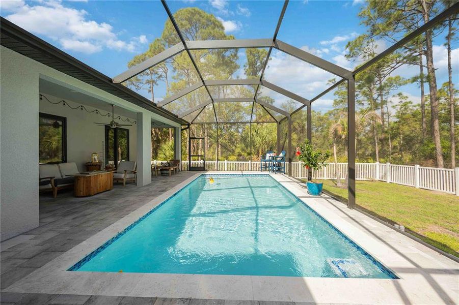 Exterior details and patio area of a home in , Port Charlotte (Image 26).