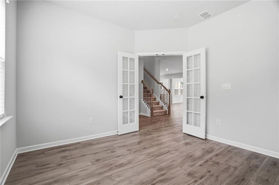 Spacious, unfurnished interior of a new home in Berkeley Mill, Cumming (Image 17).
