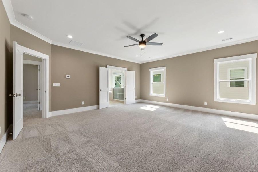 Spacious, unfurnished interior of a new home in Hillshire, Cumming (Image 26).