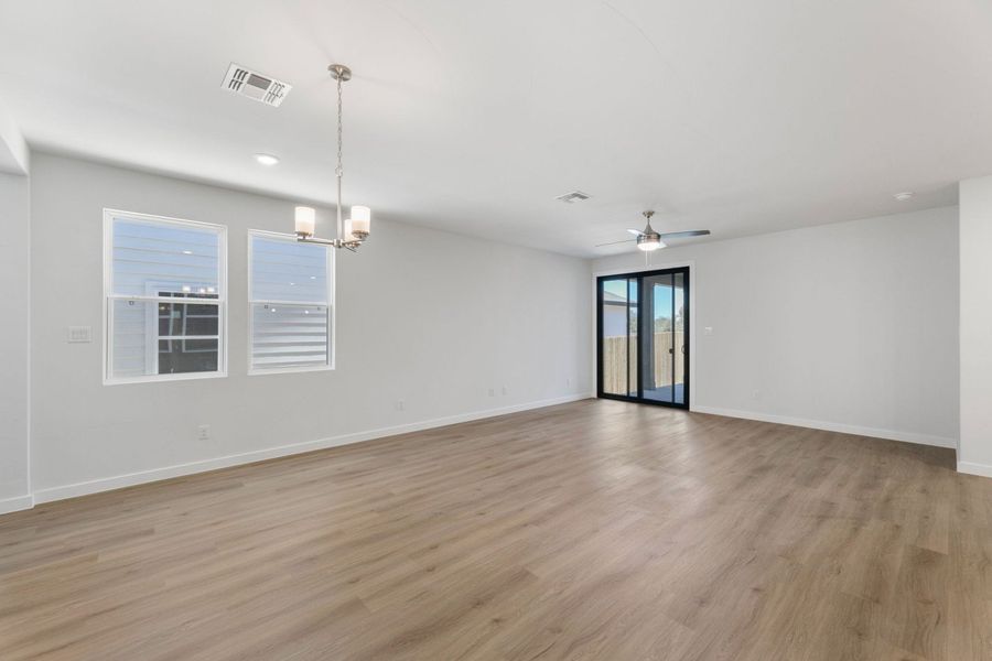 Representative unfurnished interior of a home built from the Colorado by Hakes Brothers in Veranda, San Antonio (Image 16).