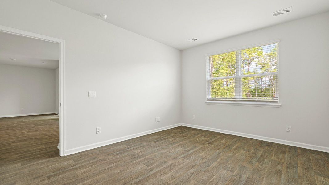 Spacious, unfurnished interior of a new home in Center Pointe, Santee (Image 15).