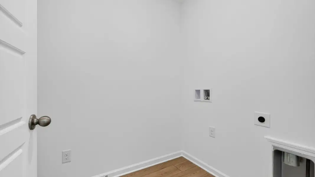 Spacious, unfurnished interior of a new home in Copes Landing, Jacksonville (Image 24). Spacious, unfurnished interior of a new home in Copes Landing, Jacksonville (Image 24).