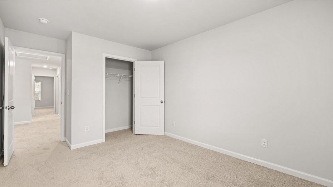 Spacious, unfurnished interior of a new home in The Abbey at Trolley Run Station, Aiken (Image 21).
