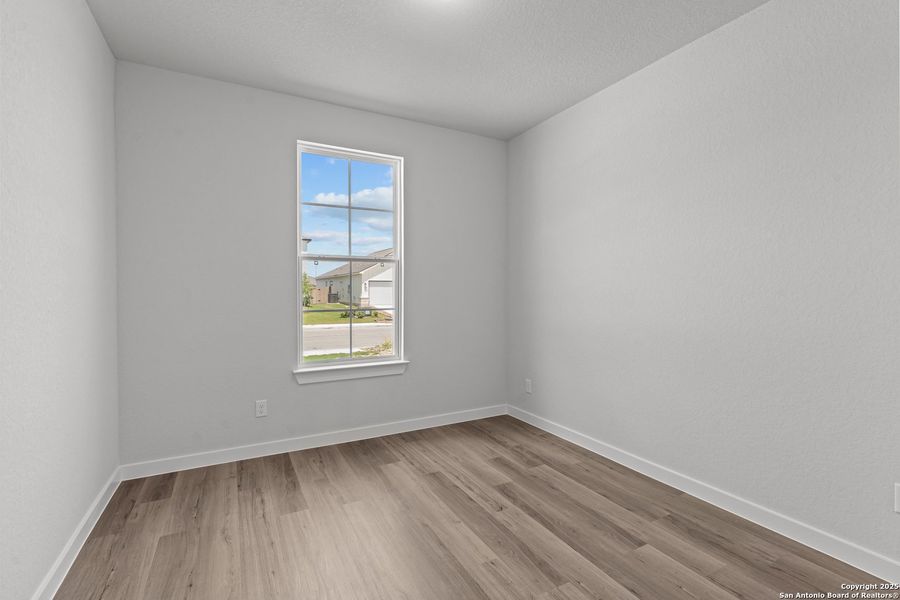 Spacious, unfurnished interior of a new home in Weltner Farms 50’s, New Braunfels (Image 14).