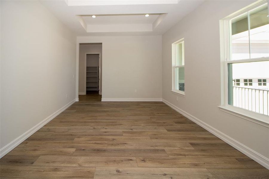 Spacious, unfurnished interior of a new home in Southern Hills Plantation, Brooksville (Image 37).