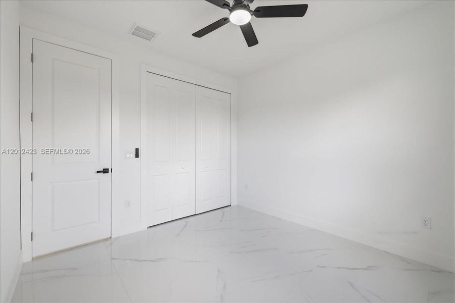 Spacious, unfurnished interior of a new home in , Lehigh Acres (Image 31).