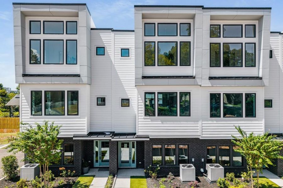 Front exterior of a new home in , Atlanta, GA, highlighting curb appeal (Image 1). Front exterior of a new home in , Atlanta, GA, highlighting curb appeal (Image 1).