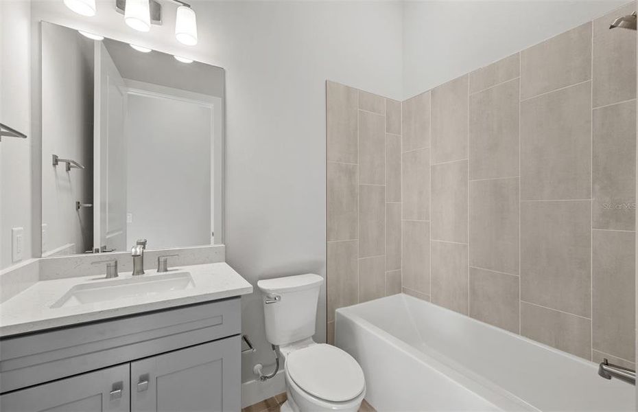 Furnished interior view inside a new home in Del Webb Catalina, Lakewood Ranch (Image 15).