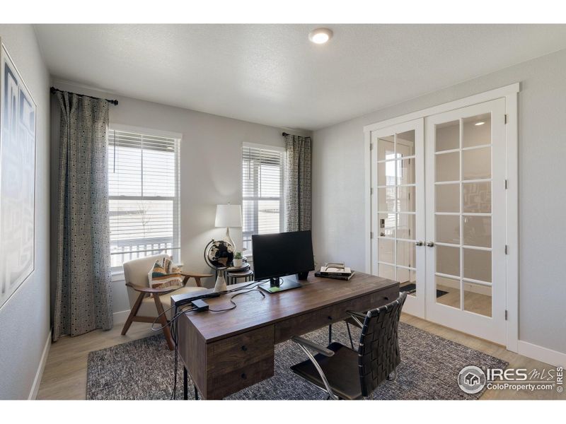 Furnished interior view inside a new home in Vantage, Berthoud (Image 15).