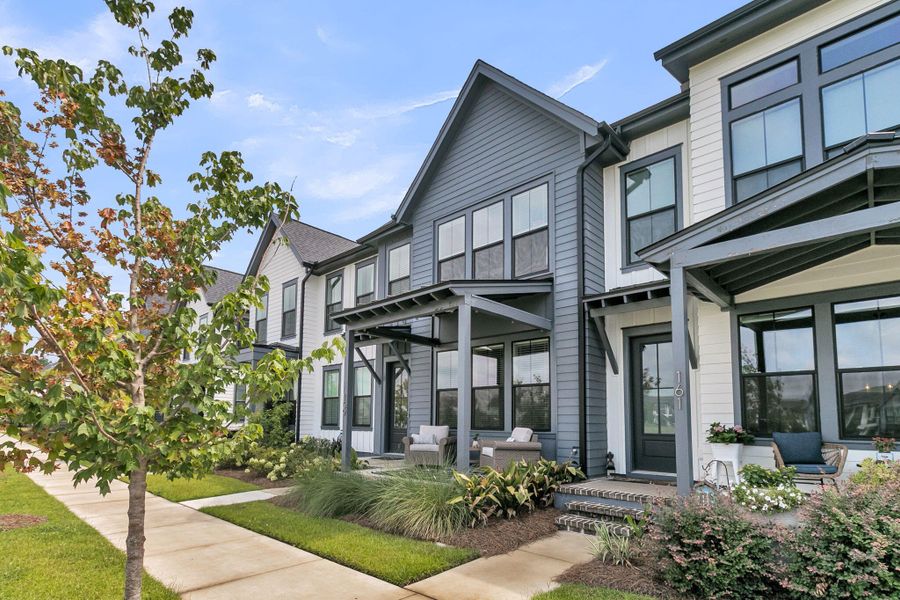 Image 57 of a home in .