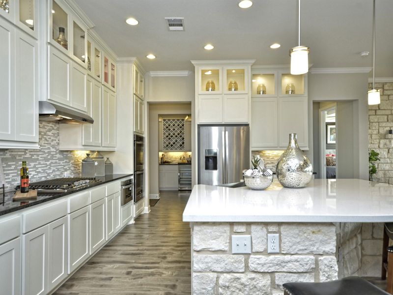 Representative furnished interior of a home built from the San Simeon I by Giddens Homes in Clearwater Ranch, Liberty Hill (Image 199).