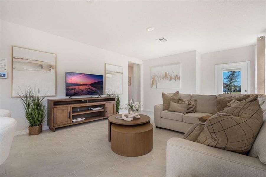 Furnished interior view inside a new home in Magnolia Pointe, Umatilla (Image 14).