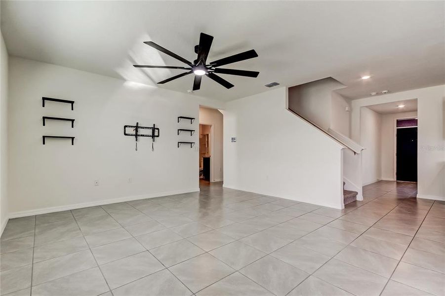 Spacious, unfurnished interior of a new home in Lakes at Laurel Highlands, Lakeland (Image 24).
