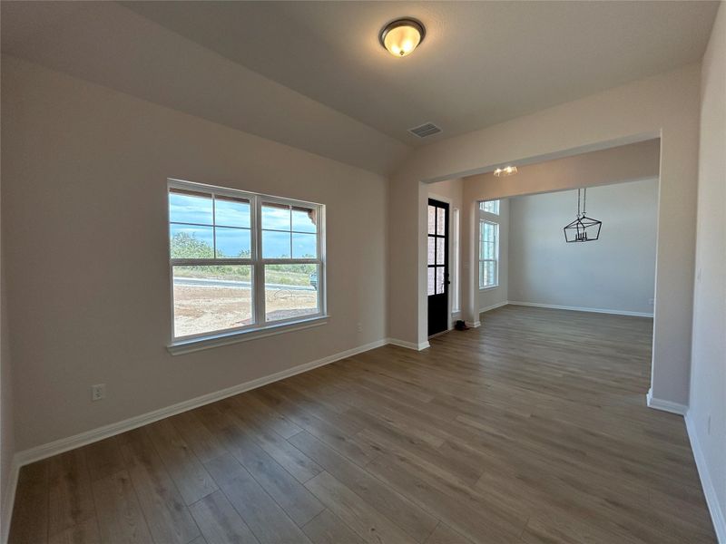 Spacious, unfurnished interior of a new home in Provence 70s, Austin (Image 32). Spacious, unfurnished interior of a new home in Provence 70s, Austin (Image 32).