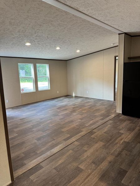 Spacious, unfurnished interior of a new home in , Ravenel (Image 23).