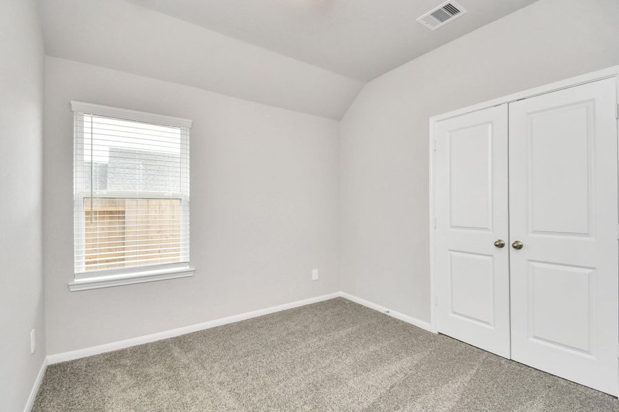 Spacious, unfurnished interior of a new home in Montgomery Ridge: Founders Collection, Montgomery (Image 30).