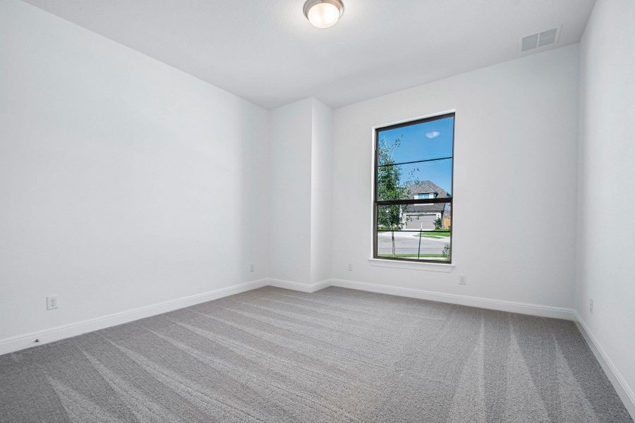 Spacious, unfurnished interior of a new home in 6 Creeks, Kyle (Image 27). Spacious, unfurnished interior of a new home in 6 Creeks, Kyle (Image 27).