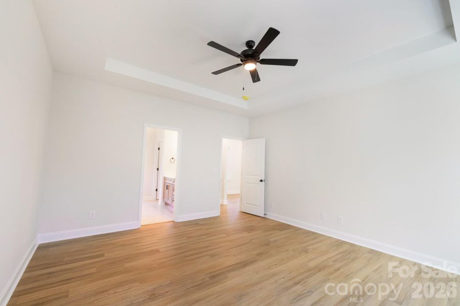 Primary with Tray Ceiling