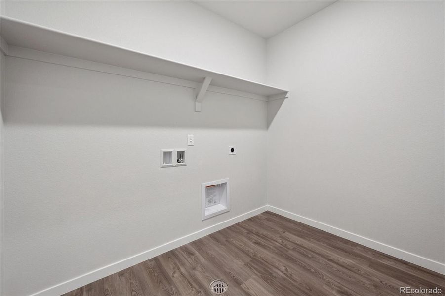 Spacious, unfurnished interior of a new home in Farmlore, Brighton (Image 11).