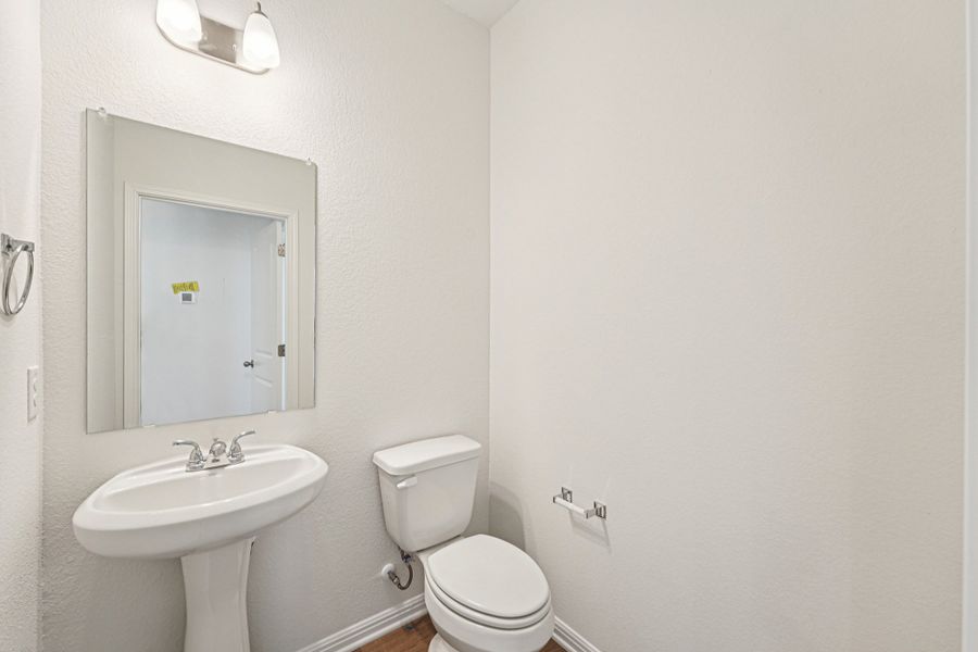 Furnished interior view inside a new home in Porter Country, Buda (Image 4).