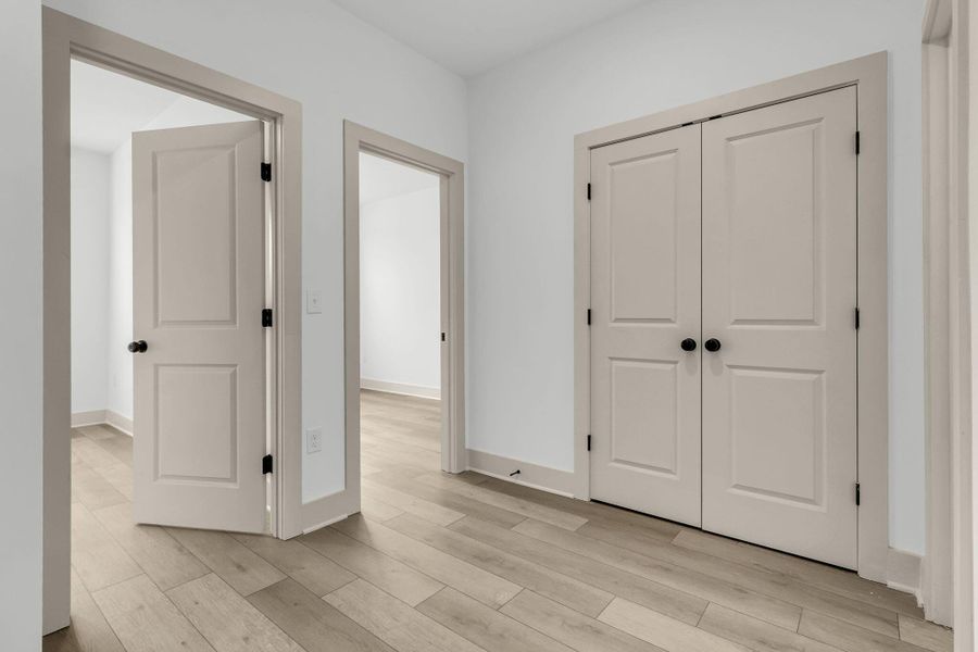 Spacious, unfurnished interior of a new home in , North Charleston (Image 31).