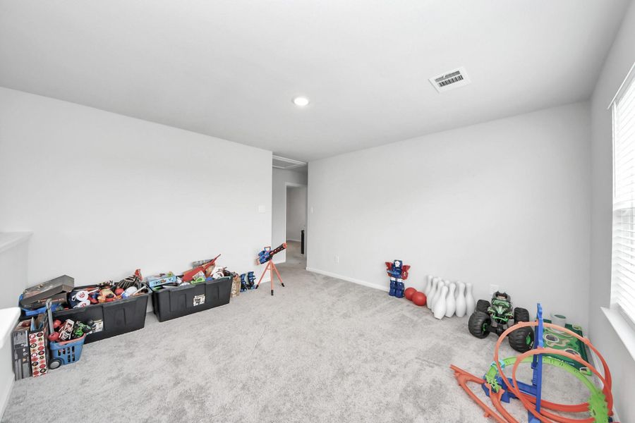 Furnished interior view inside a new home in The Villages at Westpointe, Dayton (Image 10). Furnished interior view inside a new home in The Villages at Westpointe, Dayton (Image 10).