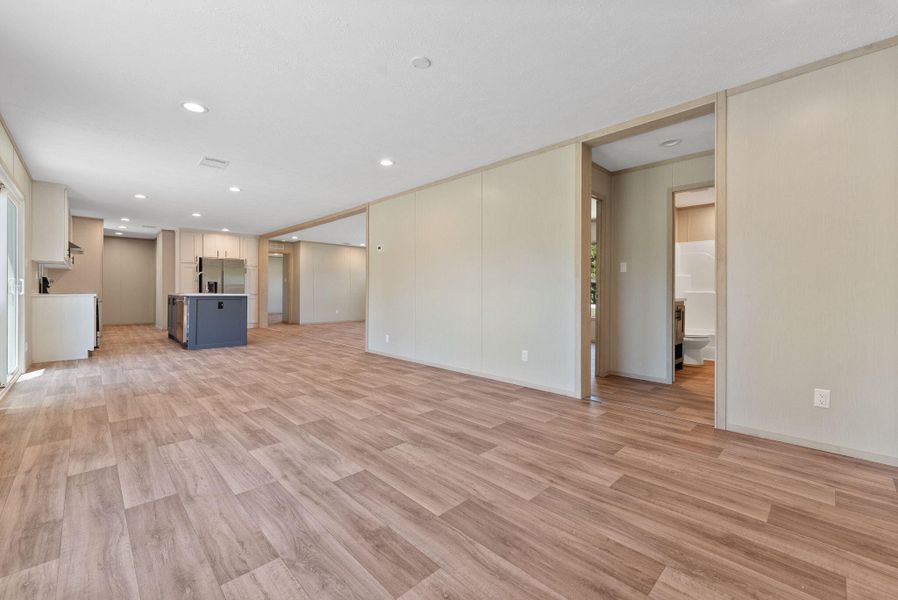 Spacious, unfurnished interior of a new home in , Bonneau (Image 15). Spacious, unfurnished interior of a new home in , Bonneau (Image 15).