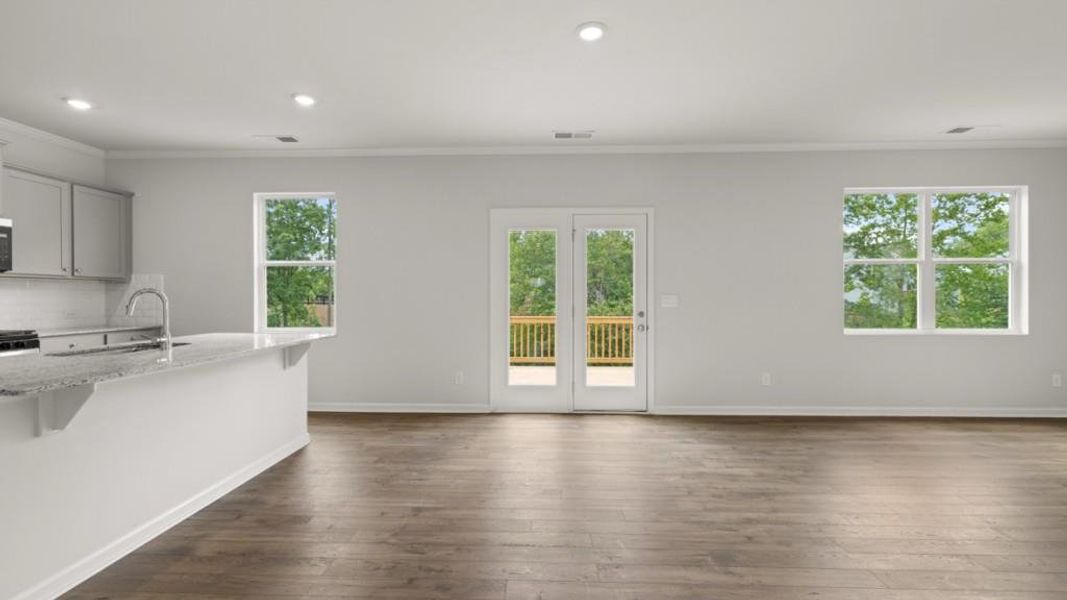 Spacious, unfurnished interior of a new home in Thompson Ridge, Dallas (Image 10). Spacious, unfurnished interior of a new home in Thompson Ridge, Dallas (Image 10).