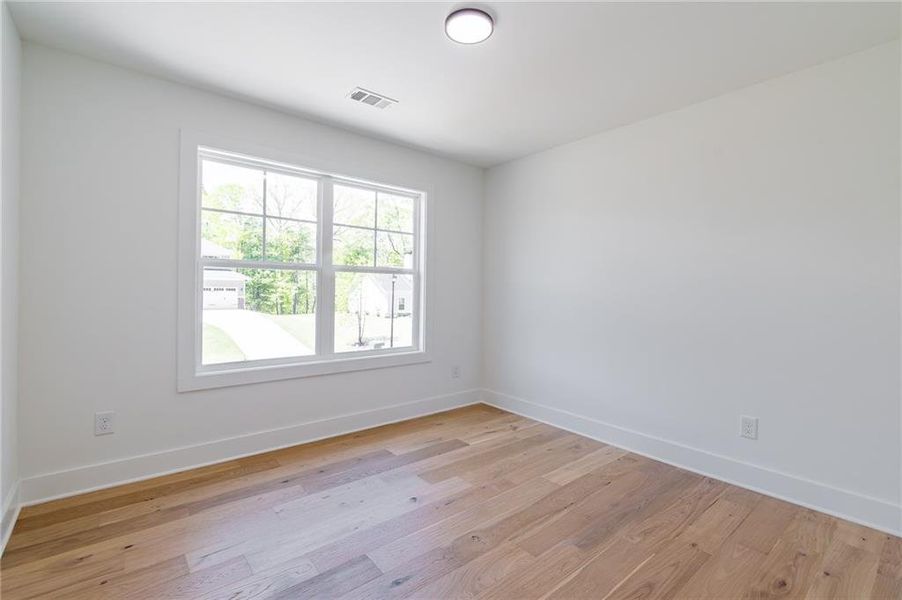 Spacious, unfurnished interior of a new home in , Gainesville (Image 40).