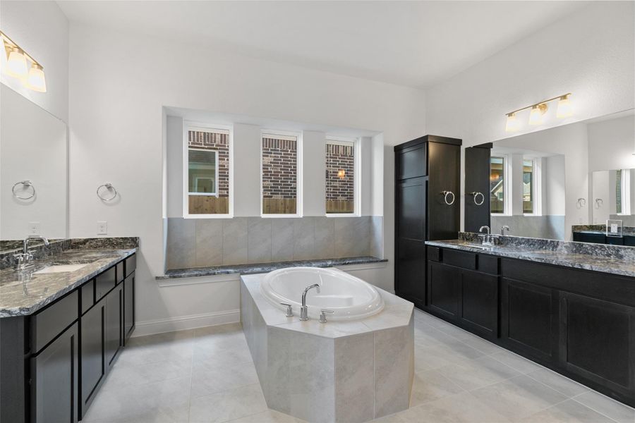 Furnished interior view inside a new home in Brookewater, Rosenberg (Image 18).