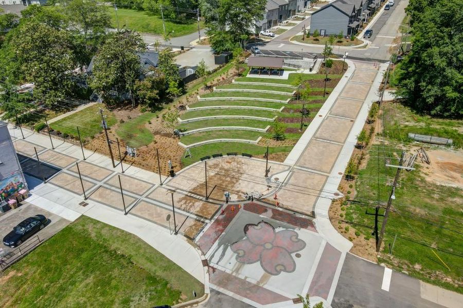 Community amenities in Hemingway, Flowery Branch (Image 37).