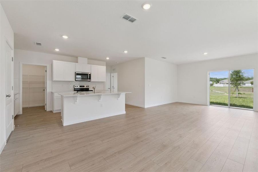 Spacious, unfurnished interior of a new home in Campbell Crossing, Port Orange (Image 26).