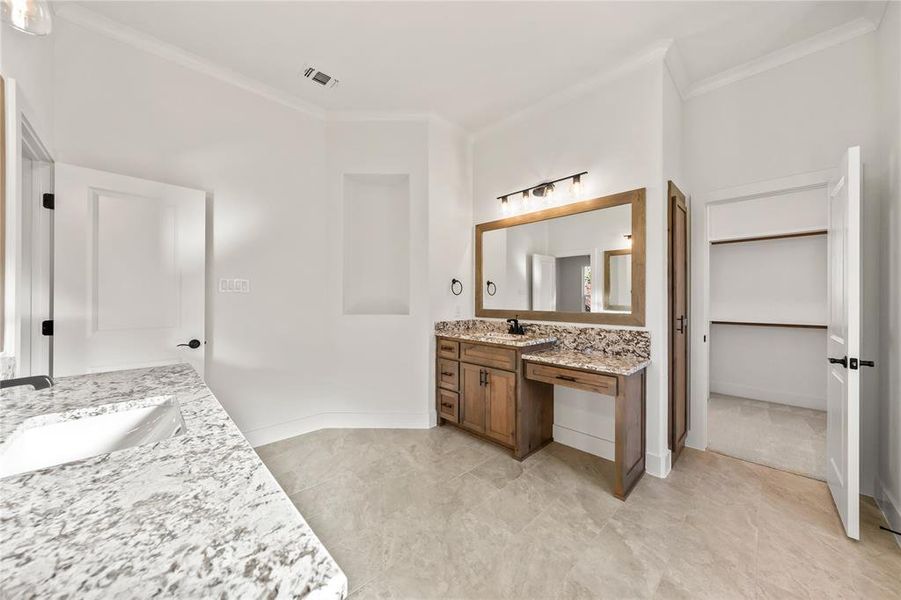 Furnished interior view inside a new home in Vintage Oaks, Weatherford (Image 9). Furnished interior view inside a new home in Vintage Oaks, Weatherford (Image 9).