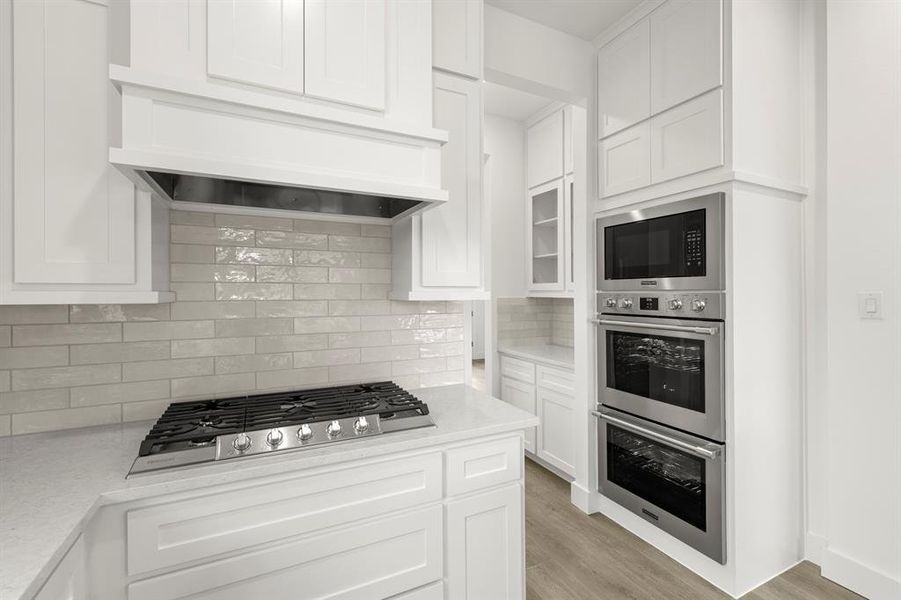 12. 1061 Georgetown - Kitchen (4) 12. 1061 Georgetown - Kitchen (4)