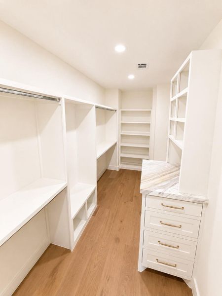 Image 38 of a home in .