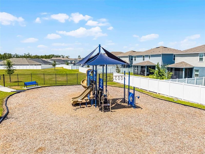 Community amenities in , Davenport (Image 22).