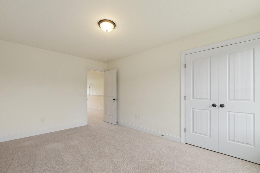 Spacious, unfurnished interior of a new home in Berea Farms, Four Oaks (Image 36).
