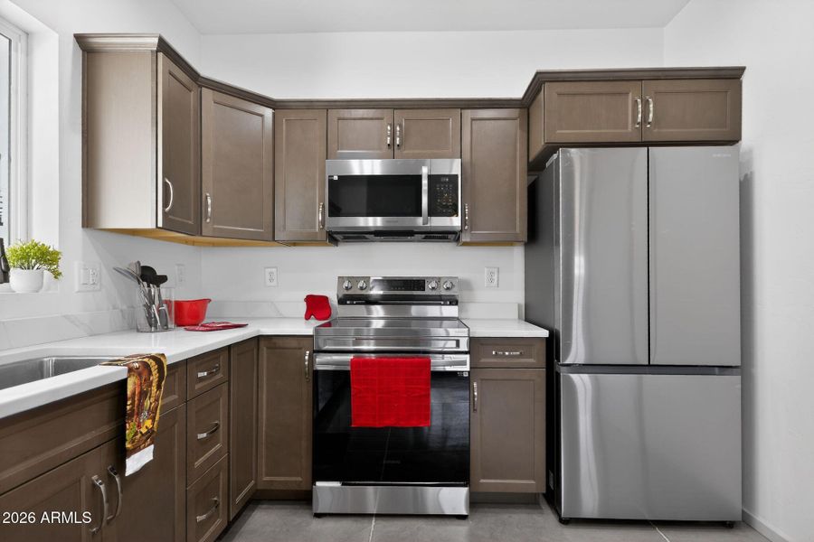 13_101_Habana_Ct_Rio_Rico_AZ_85648-Kitch