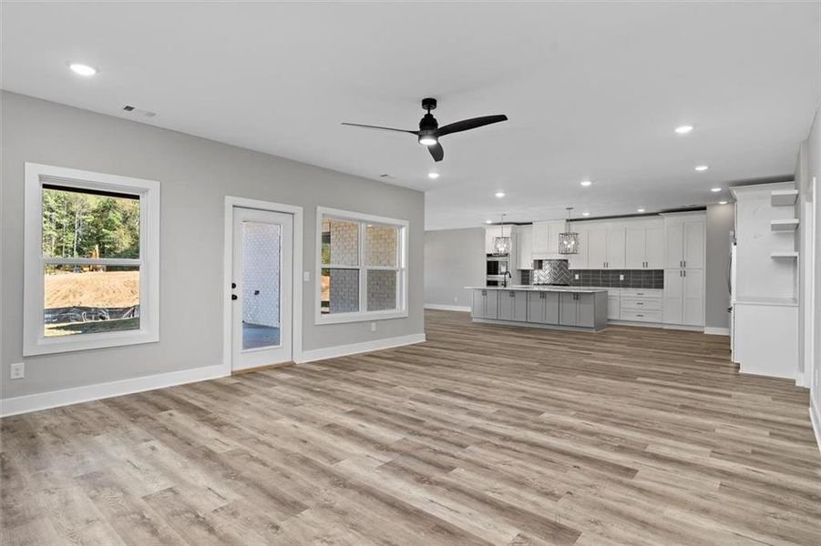 Spacious, unfurnished interior of a new home in , Atlanta (Image 20).