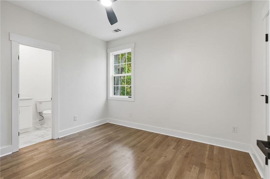 Spacious, unfurnished interior of a new home in , Marietta (Image 39).