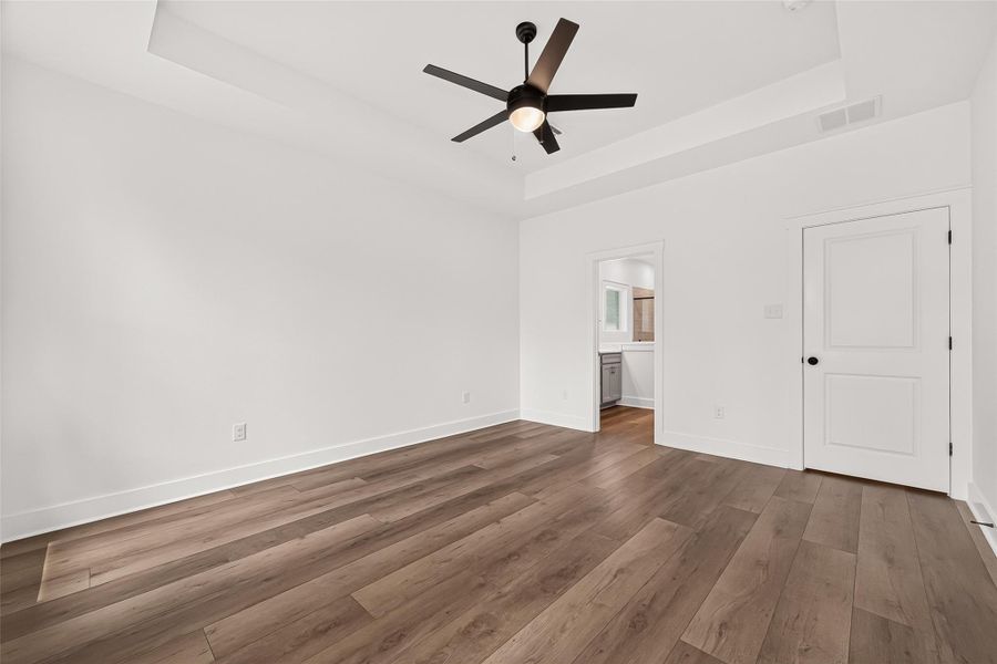 Spacious, unfurnished interior of a new home in Two Step Farm, Montgomery (Image 44). Spacious, unfurnished interior of a new home in Two Step Farm, Montgomery (Image 44).