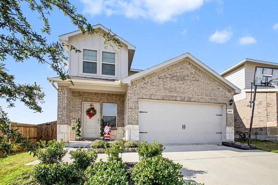 Front exterior of a new home in , Forney, TX, highlighting curb appeal (Image 21).