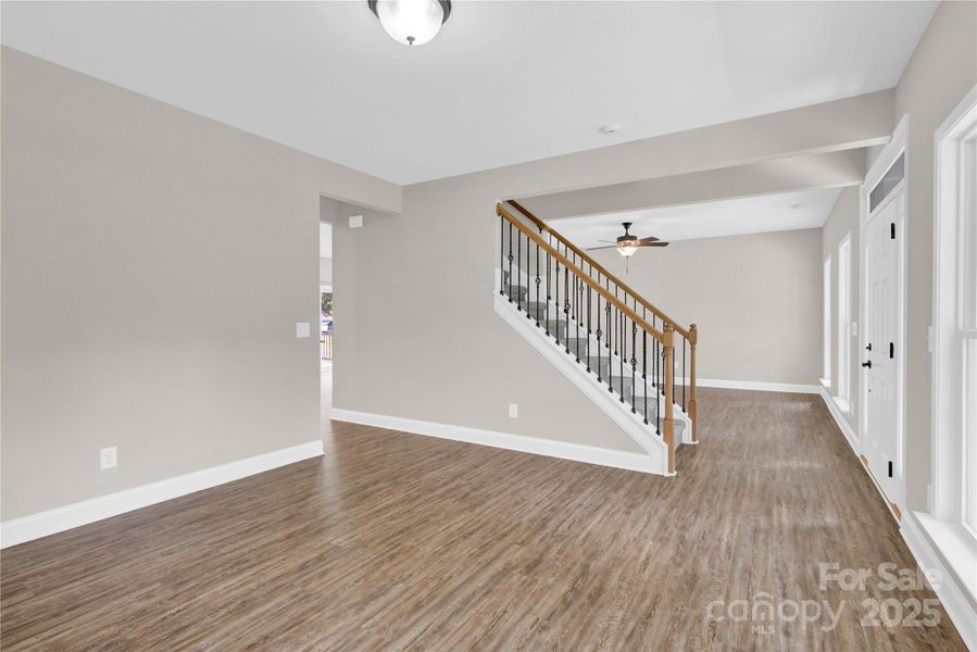 Flex/Dining Room/Office