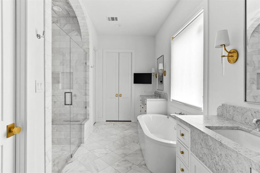 Furnished interior view inside a new home in , Dallas (Image 21).