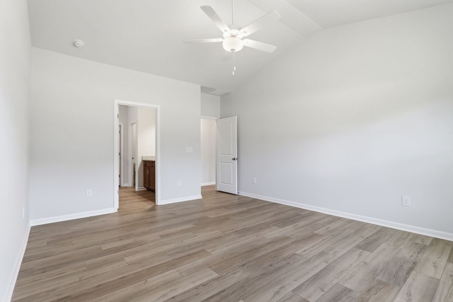 Spacious, unfurnished interior of a new home in Willowbrook, Shelby (Image 19). Spacious, unfurnished interior of a new home in Willowbrook, Shelby (Image 19).