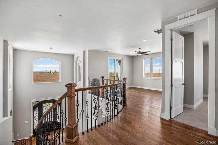 Image 47 of a home in .