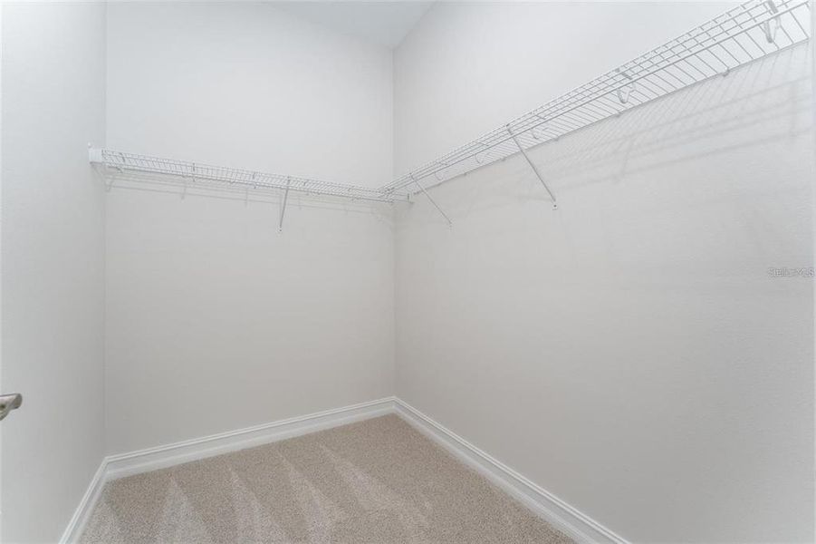 Spacious, unfurnished interior of a new home in Southern Hills Plantation, Brooksville (Image 22).