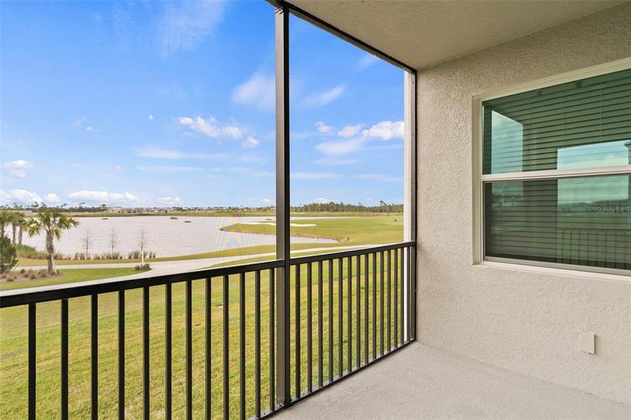 Exterior details and patio area of a home in , Venice (Image 3).